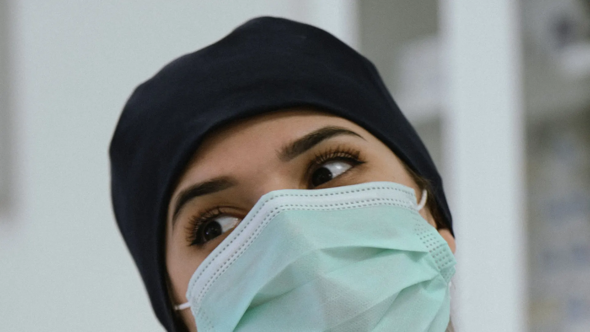 Healthcare professional wearing a face mask